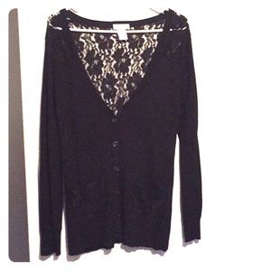 Candie’s black sweater